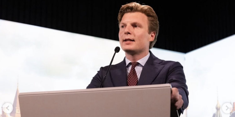 Minister zet deeltijdwerkers onder druk: slecht nieuws voor wie 3 of 4 dagen werkt