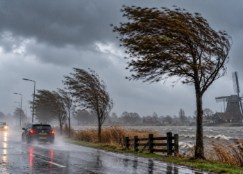 Weerman waarschuwt voor zware storm Austen: ”Blijf in deze provincie binnen”