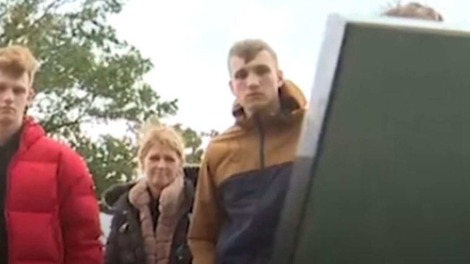 Ouders verliezen zoon (16), maar worden nu aangeklaagd door man die hem doodreed